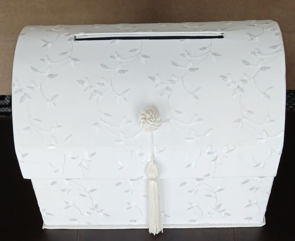 BRIDAL SHOWER GIFT BOX