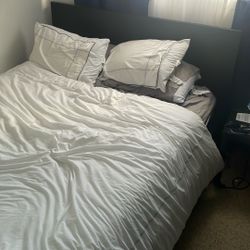 FULL SIZE BLACK BED FRAME - FRAME ONLY