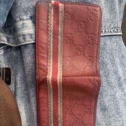 Gucci Wallet Authentic Used