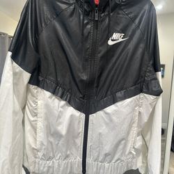 Medium Nike Windbreaker 