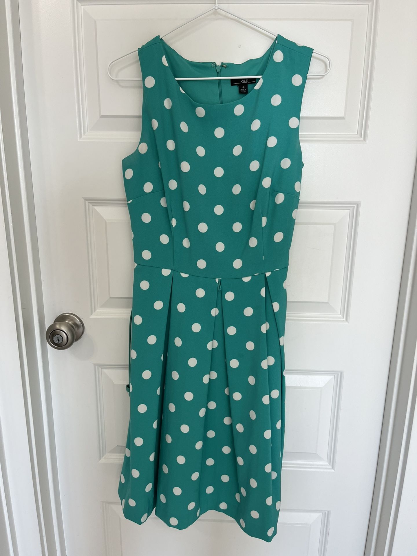 Size 8 Mint Green 50s Style White Polka Dot Sleeveless Knee Length Swing Dress with Belt and Pockets
