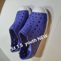 New size 1.5 youth summer Slip-on shoes size 1.5Y