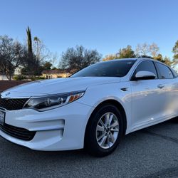 2016 kia optima Sedan Clean Title 
