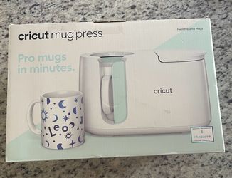 BRAND NEW IN THE BOX!!!! Circut Mug Press