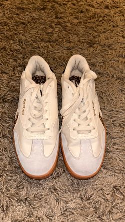 Y2k reebok sneakers 7.5