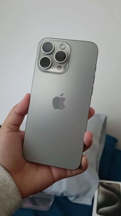 iPhone 15 Pro Max. 256 GB. Unlocked