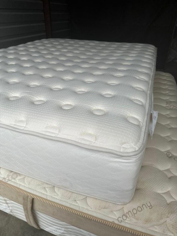 Queen Size Mattress And Boxspring