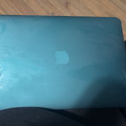 Apple MacBook 13inch 