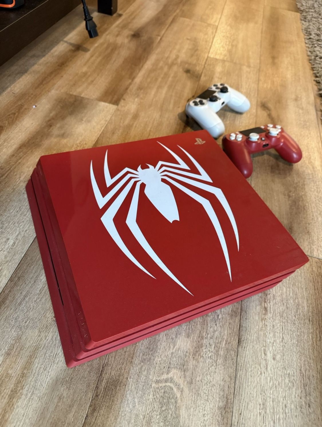 Sony Playstation 4 Pro Marvel's Spider-Man Limited Edition