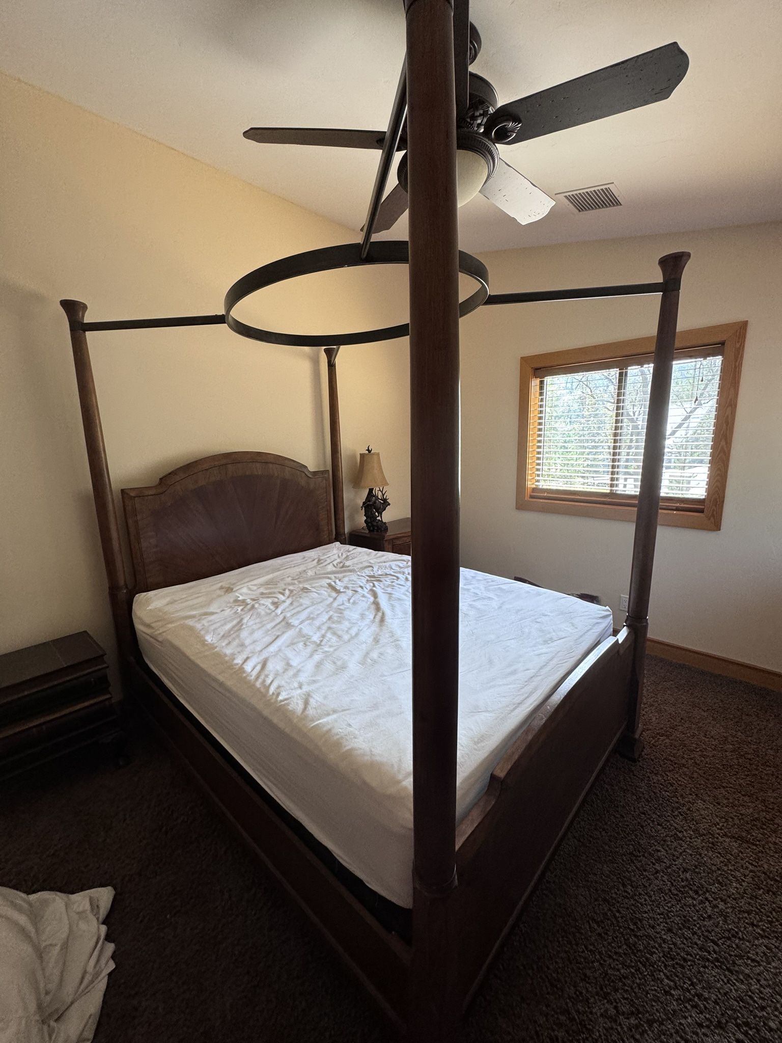 Solid Wood Queen Bedroom Set
