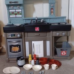 Step 2 play kitchen