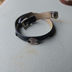 Black Leather Fit bit Band-compatible with Fitbit models such as the Inspire, Inspire HR, or Inspire 2.