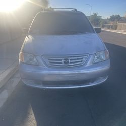 2001 Mazda MPV