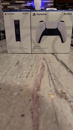Ps5 controller  and charging station