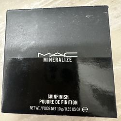 Mac- Mineralize Skin finish Sof Gentle New