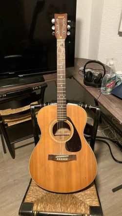 Vintage Yamaha FG-331 Acoustic Guitar