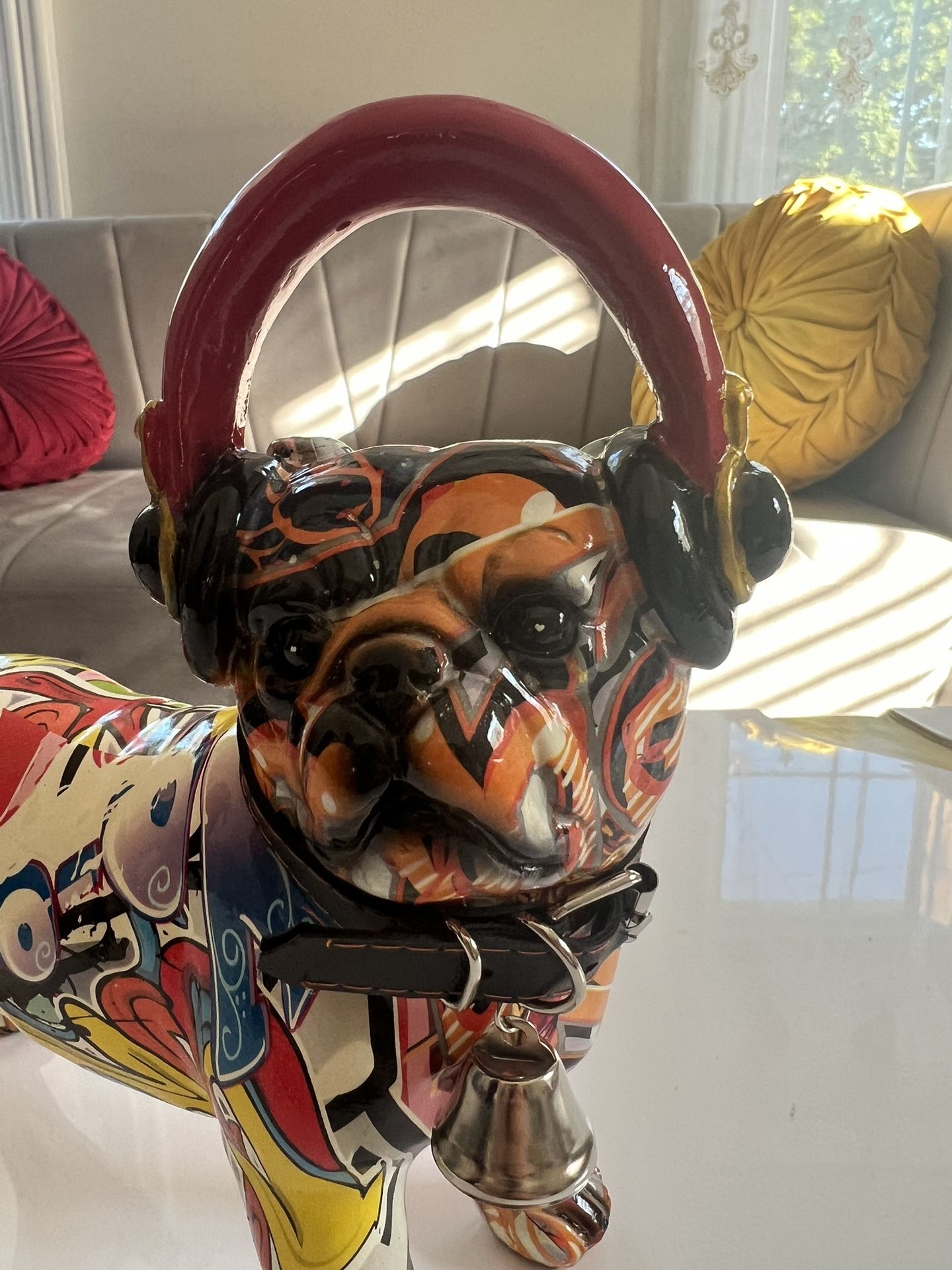Home Decor, Polyresin Animal Statue Graffiti Dog Sculptur Resin Bulldog Figurines With headphone