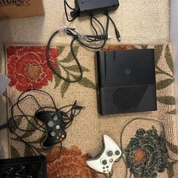 $65-Xbox 360 With 2 Controllers