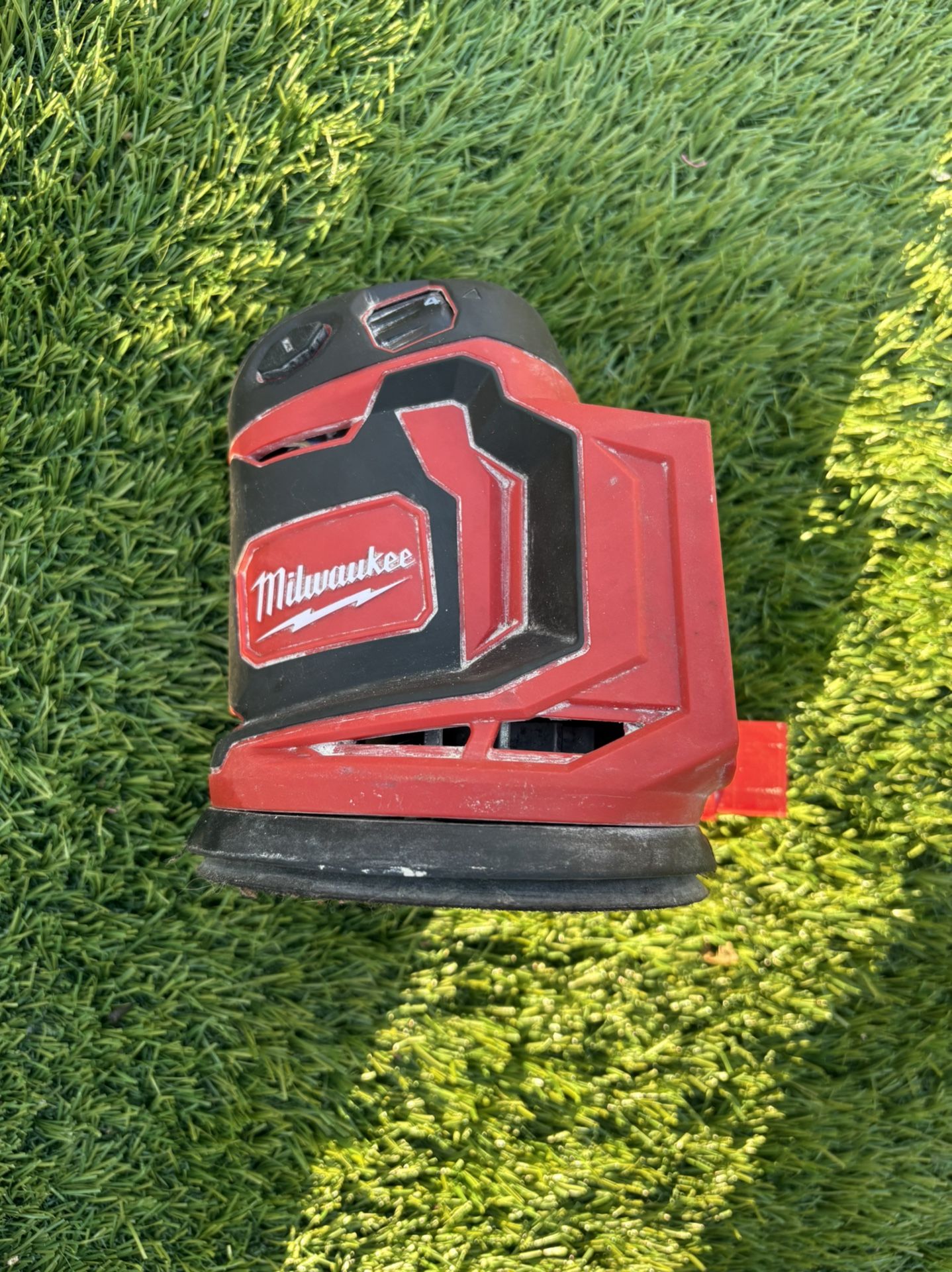 Milwaukee Orbit Sander