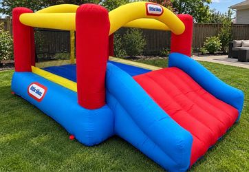 Little Tikes Inflatable Bounce House with Slide