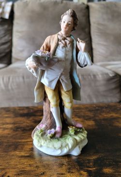 Vintage Lefton China Figurine