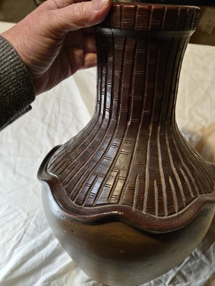 Rustic ceramic vase, brown