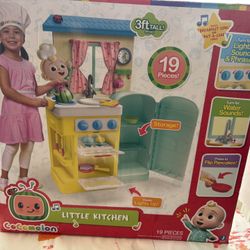 Coco Melon Deluxe Kitchen