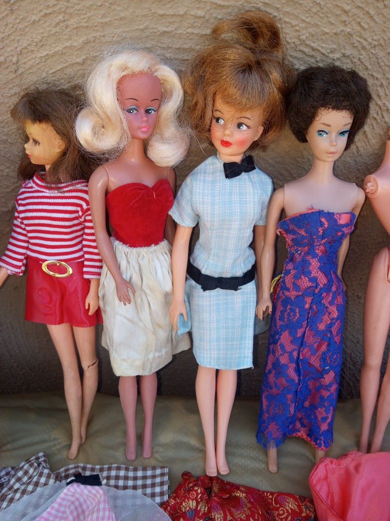 Vintage/Antique 6o's Barbie Lot
