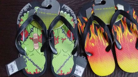 Boys flip flops nwt $ 4