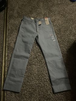 grey Levi's 501