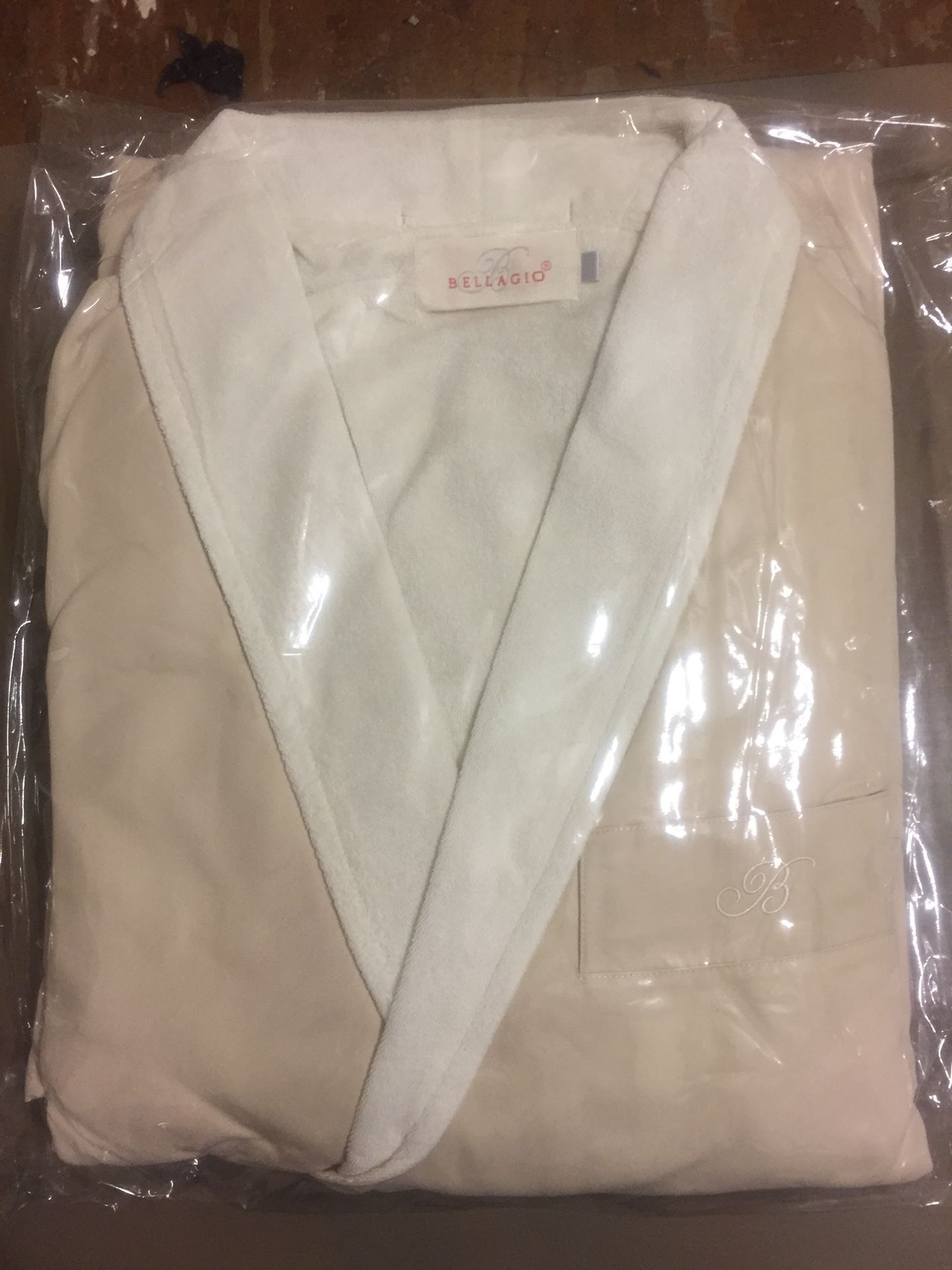 Bellagio at home! Brand new Bellagio spa robe!