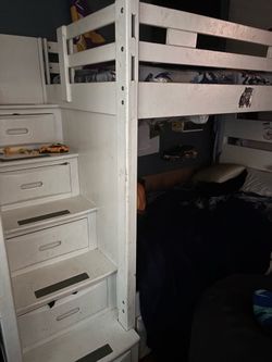 Bunk bed with stairs ( drawers)
