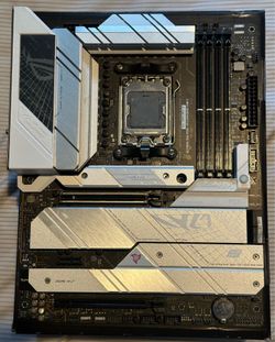 ASUS ROG STRIX X670E-A GAMING WIFI AMD