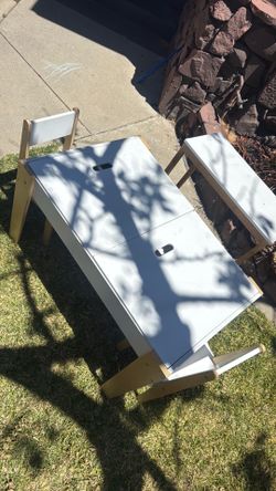 Kids activity table