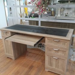 Computer Desk 