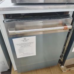 $719(MSRP$1149) GE CAFÉ Built-In Dishwasher With Dual Convection Ultra Dry and 4 Bottle Jets