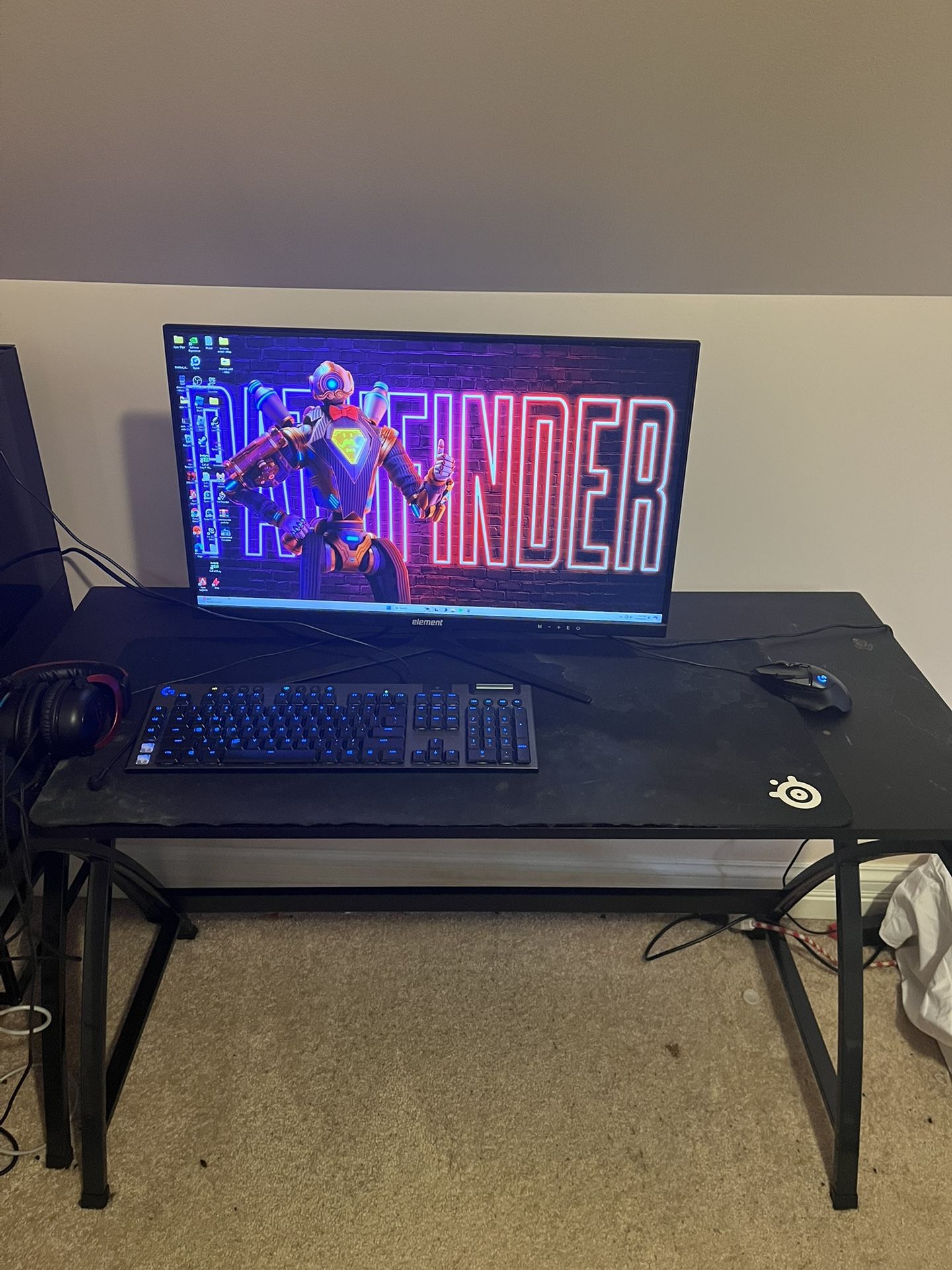 Full Gaming PC Set Up (will Sell Individual Items)