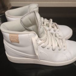 Nike Royale 2 Women's Sneaker - Casual Shoe