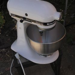 Kitchen Aid Stand Mixer 