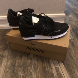 A Nike Dbreake- Type