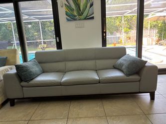 Light Gray Leather 3-Seat Sofa