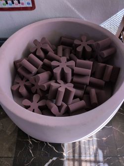 Daisy foam playset for toddlers