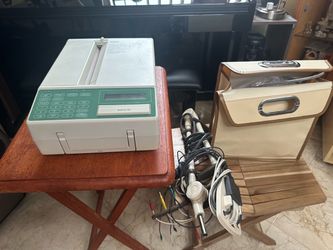 Portable ECG EKG Machine with Lead Cables and Carry Case