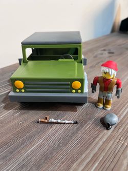 Roblox Apocalypse Rising 4x4 Vehicle Set - Green Jeep Action Figure - No Code