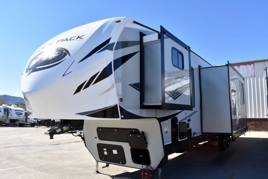 2022 Like New Forest River Toy Hauler