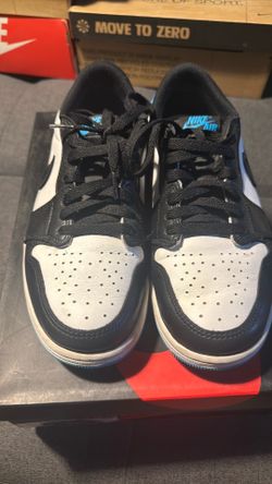 Air Jordan 1 Retro Low OG Size 9