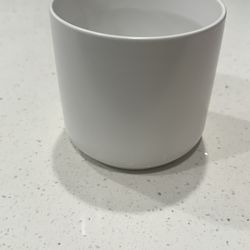White Modern Flower Vase 