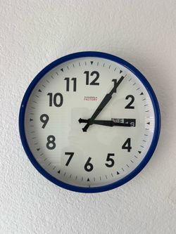 Cloudnola Calendar Blue Clock with Date.