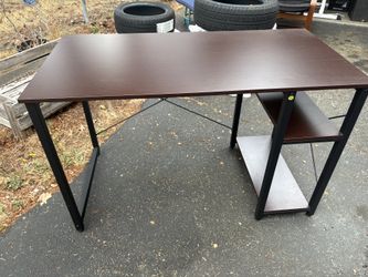 Computer desk