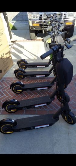 Electric Scooters  (SE HABLA ESPAÑOL)